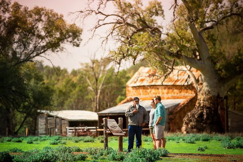 Yura Udnyu - Our Culture, Your Culture (Aboriginal Cultural Walk) - Find Attractions 0