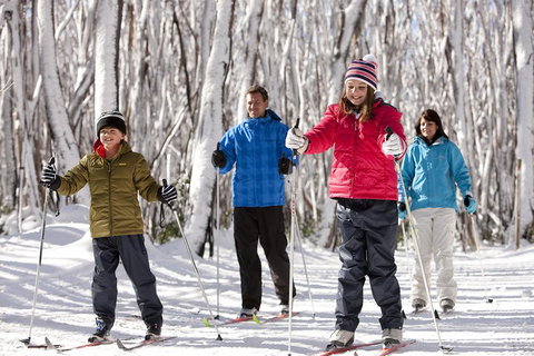 Lake Mountain Snow Trip Including Yarra Valley Chocolaterie From Melbourne - Find Attractions 4
