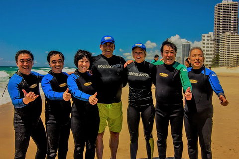 Learn To Surf At Broadbeach On The Gold Coast - Find Attractions 3